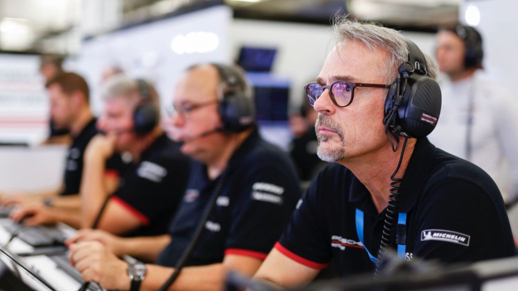 Thomas Laudenbach, Vice President Porsche Motorsport, FIA WEC, Bahrain, race, 20024, Porsche AG