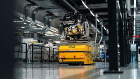 Porsche introduce MHP FleetExecuter